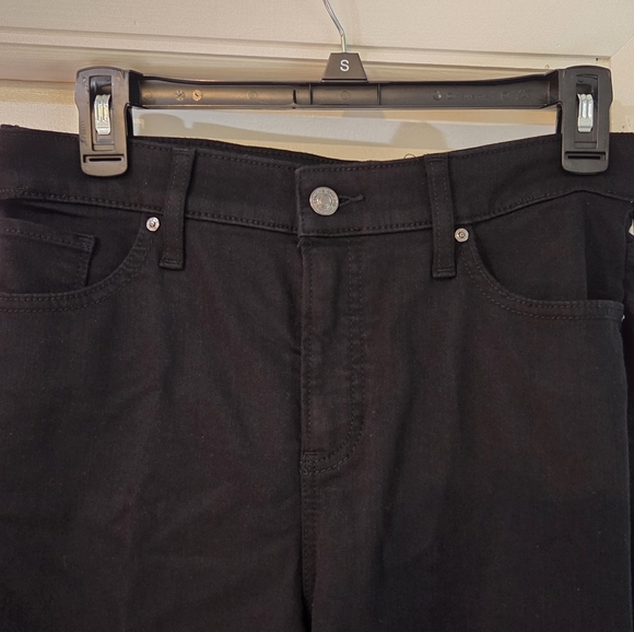 Chico's Women's Black So Slimming Girlfriend Slim Full- Length Jeans, size 8 - Picture 5 of 9